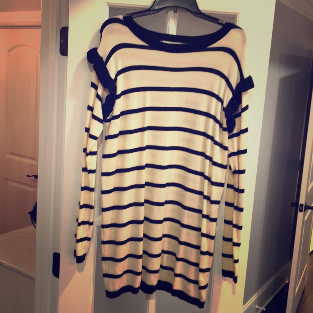 Ruffle sleeve sweater